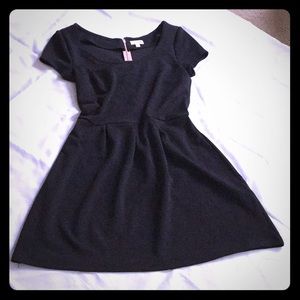 Madison Jules short sleeve dress